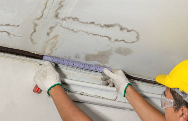 Reliable Flood Cleanup contractor in Chickasha, OK by Water Damage Irwin